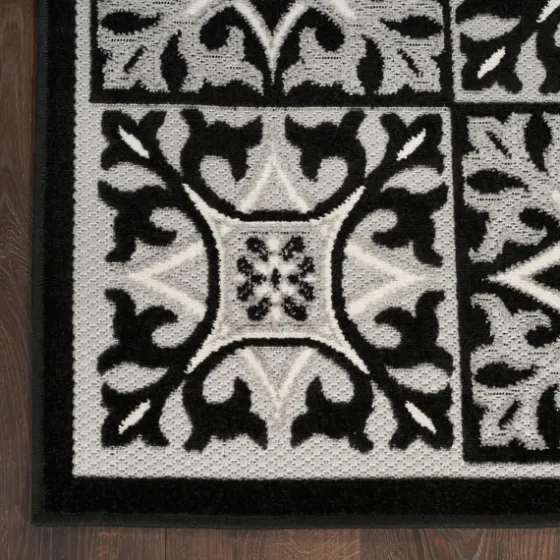 Aloha Black Geometric Indoor/Outdoor Area Rug, 5X7-Kirkland's Home New