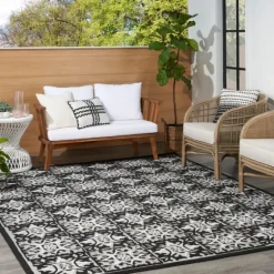 Aloha Black Geometric Indoor/Outdoor Area Rug, 5X7-Kirkland's Home New