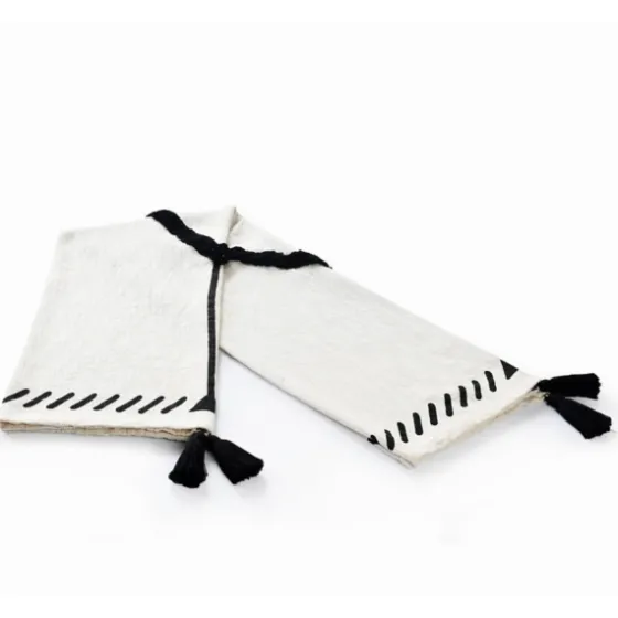 Anna Black And White Diamond Throw-Kirkland's Home Flash Sale