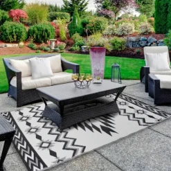 Black And White Aztec Outdoor Area Rug, 4X6-Kirkland's Home Outlet