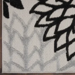 Black And White Floral Outdoor Area Rug, 5X7-Kirkland's Home Best