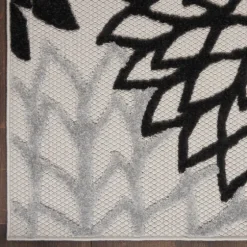 Black And White Floral Outdoor Area Rug, 7X10-Kirkland's Home Best Sale