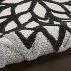 Black And White Floral Outdoor Area Rug, 7X10-Kirkland's Home Best Sale