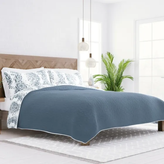 Blue Damask Reversible 3-Pc. Queen Quilt Set-Kirkland's Home Clearance