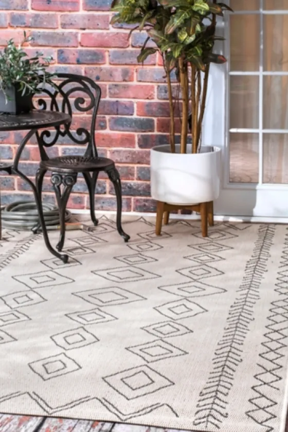 Cream Serna Tribal Outdoor Area Rug, 5X7-Kirkland's Home Fashion
