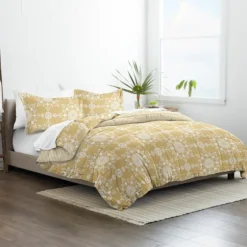 Daisy Medallion Queen 3-Pc. Comforter Set-Kirkland's Home Shop