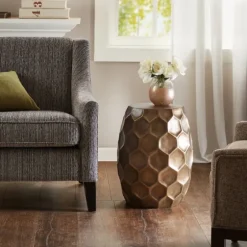 En Owen Accent Table-Kirkland's Home Clearance