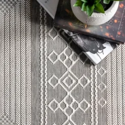 Gray Lee Global Stripes Outdoor Area Rug, 5X8-Kirkland's Home Outlet