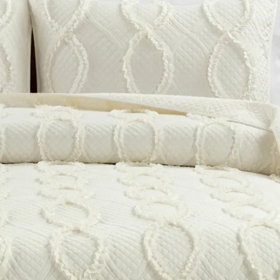 Ivory Trellis Ruffles 3-Pc. King Quilt Set-Kirkland's Home Clearance