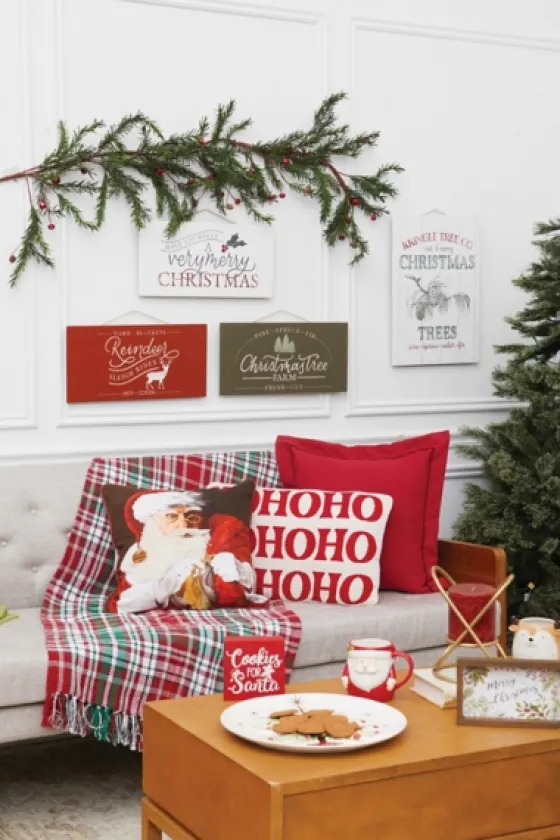 Red Green White Traditional Plaid Throw Blanket-Kirkland's Home New