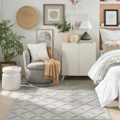 Silver Trellis Indoor/Outdoor Area Rug, 5X7-Kirkland's Home Fashion