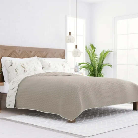 Watercolor Leaves Reversible 2-Pc. Twin Quilt Set-Kirkland's Home Outlet